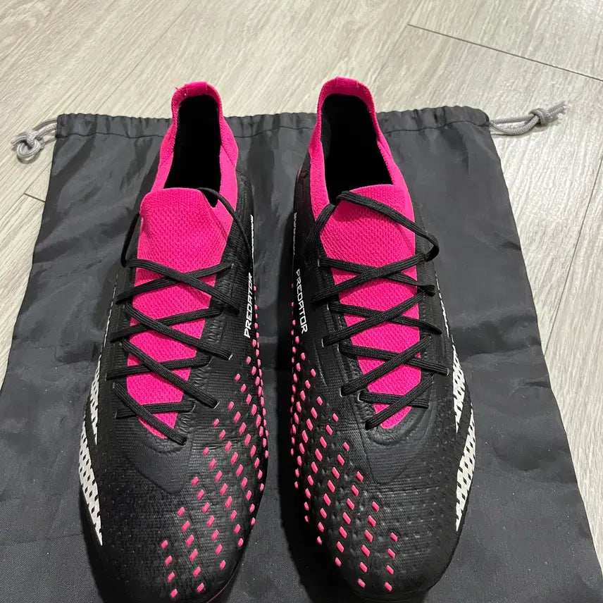 [BUNJANG] Adidas Predator Accuracy.1 AG/HG Soccer Cleats (255mm) / 최상급 아디다스 프레데터 애큐러시.1 AG/HG [255] 축구화