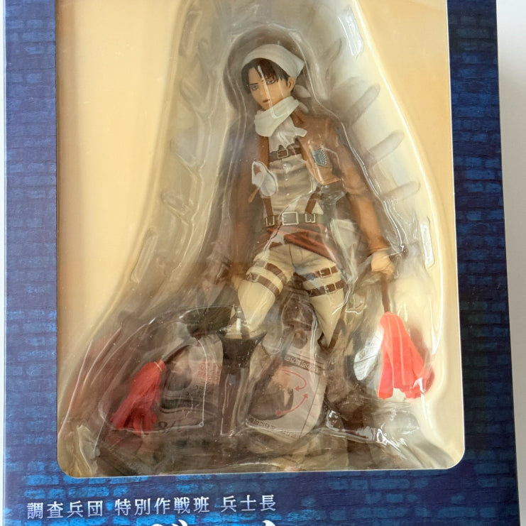 [BUNJANG] Attack on Titan Levi "Cleaning Ver." 1/8 Scale Figure by Sentinel BraveAct / 진격의거인 리바이 브레이브액트 1/8 스케일 센티넬 피규어