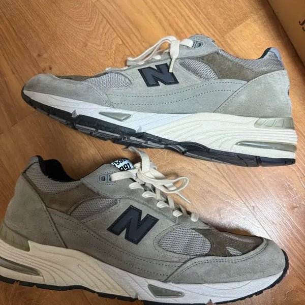 [BUNJANG] New Balance 991 Jaunded Sneakers / [290] 뉴발란스 991 자운드
