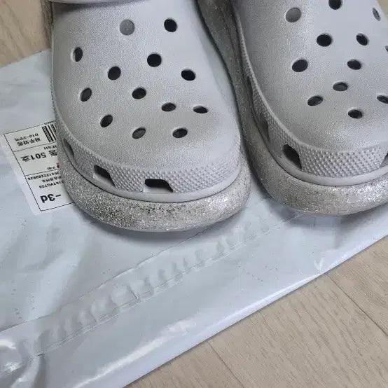 [BUNJANG] Crocs Classic Crush Glitter Atmosphere Sandals / 크록스클래식크러쉬글리터 앳모스피어
