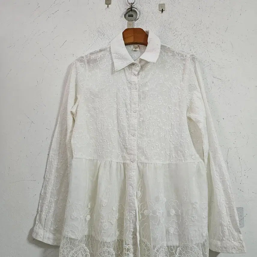 [BUNJANG] Lace Trimmed Shirt - White / 레이스 배색 셔츠 화이트
