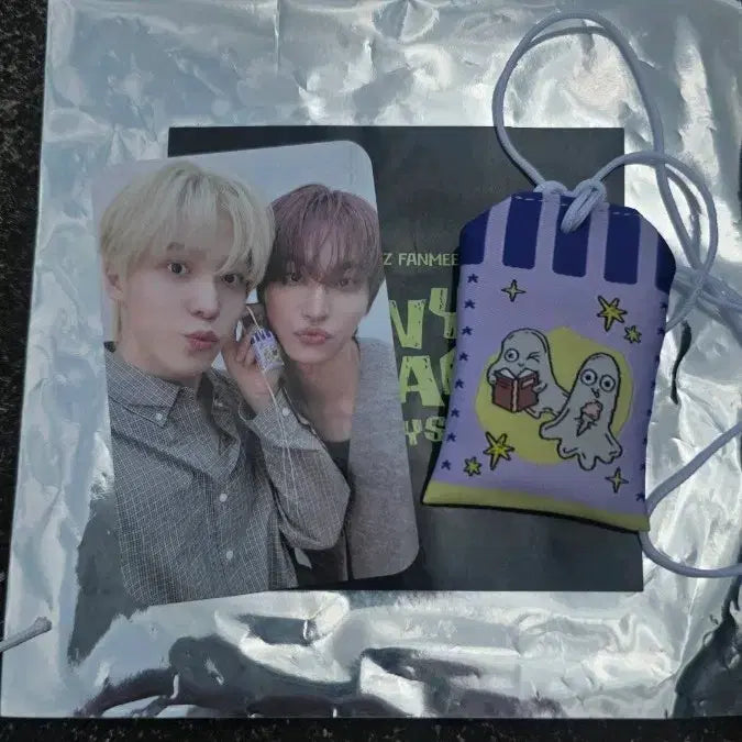 [BUNJANG] ATEEZ Fanmeeting ATINY Zone Omamori Unit Photocard Yunho Seonghwa (HwaHwa Duo) / ateez 에이티즈 팬미팅 에이티니존 오마모리 유닛 포카 윤호 성화 호화즈 양도