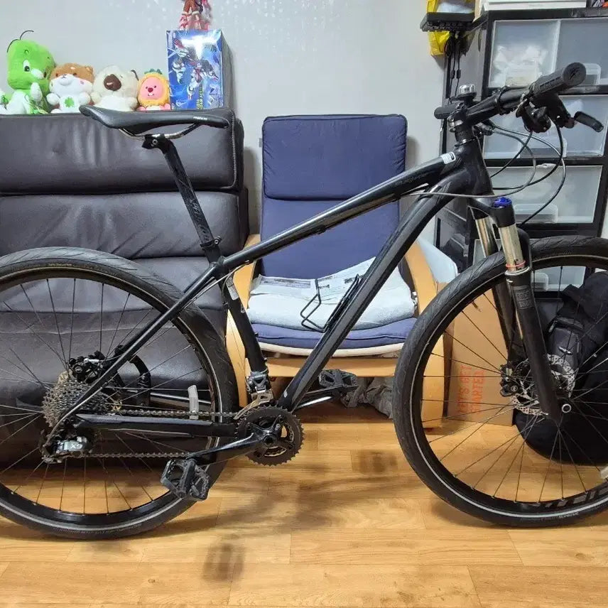 [BUNJANG] Specialized Stumpjumper Comp 29er MTB Bicycle (Aluminum, M Size) / 스페셜라이즈드 스텀점퍼 콤프 11kg대 29인치 MTB 자전거(자이언트 XTC 메리다빅나인 류
