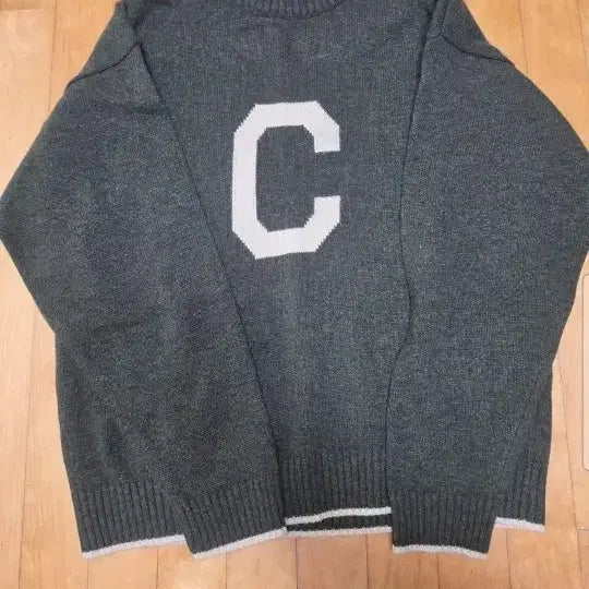 [BUNJANG] Covernat Big Logo Knit Sweatshirt XL / 커버낫빅로고니트맨투맨. XL