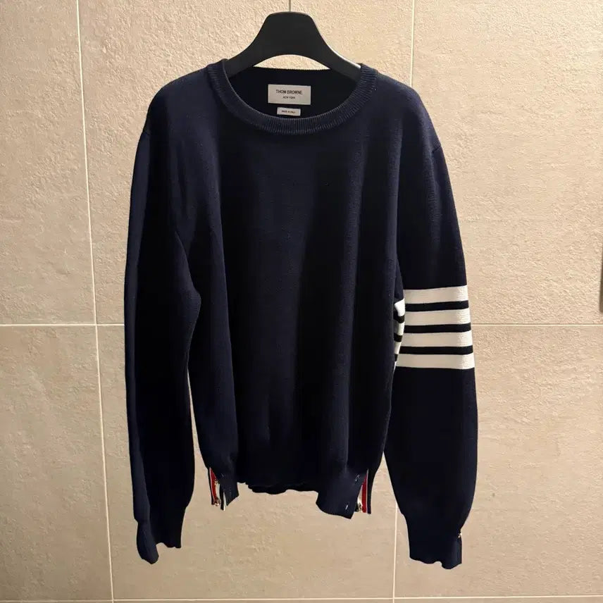 [BUNJANG] Thom Browne New Model Diagonal Stripe Milano Stitch Knit Size 3 / 톰브라운 신형 사선완장 밀라노스티치 니트 [정품, 3사이즈]