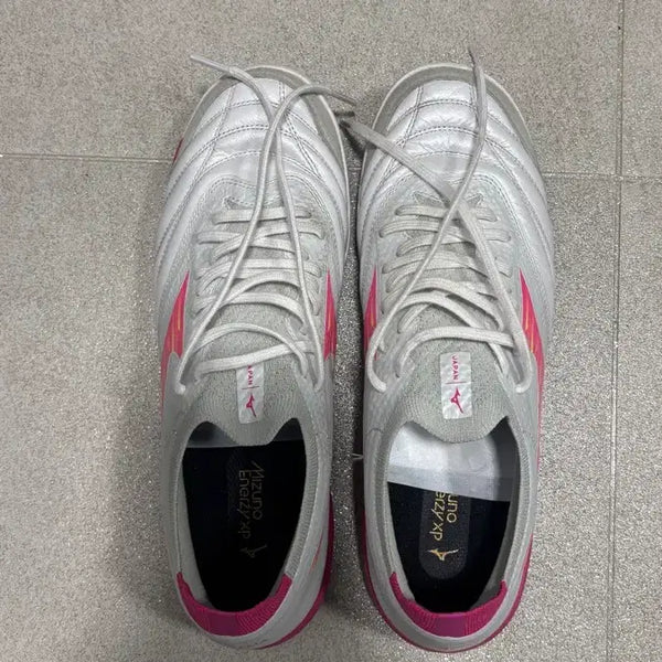 [BUNJANG] Mizuno Morelia Neo Sala Beta Japan TF Futsal Shoes / 미즈노 모렐리아 네오 살라 베타 재팬tf