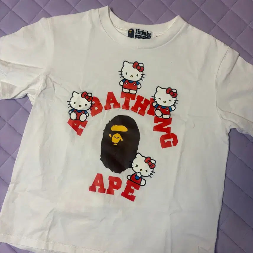 [BUNJANG] BAPE Sanrio Hello Kitty Short Sleeve T-Shirt White / 베이프 산리오 헬로키티 반팔 티셔츠 화이트