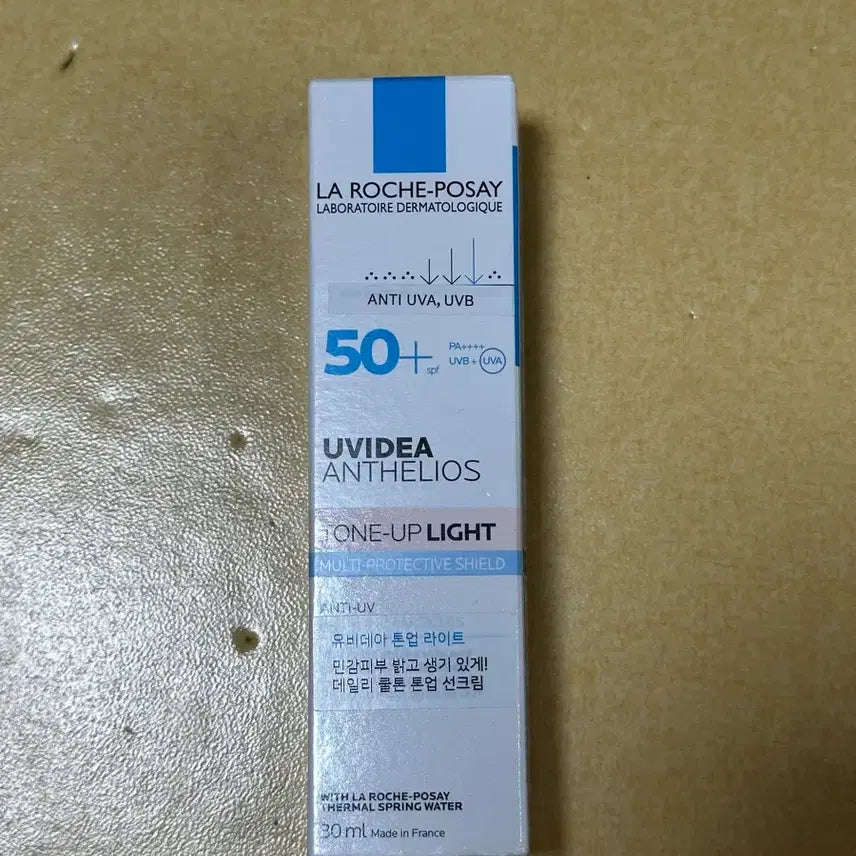 [BUNJANG] La Roche-Posay Anthelios Tone-Up Light Sun Cream SPF 50+ 30ml / 라로슈포제 유비데아 안뗄리오스 톤업 라이트 선크림