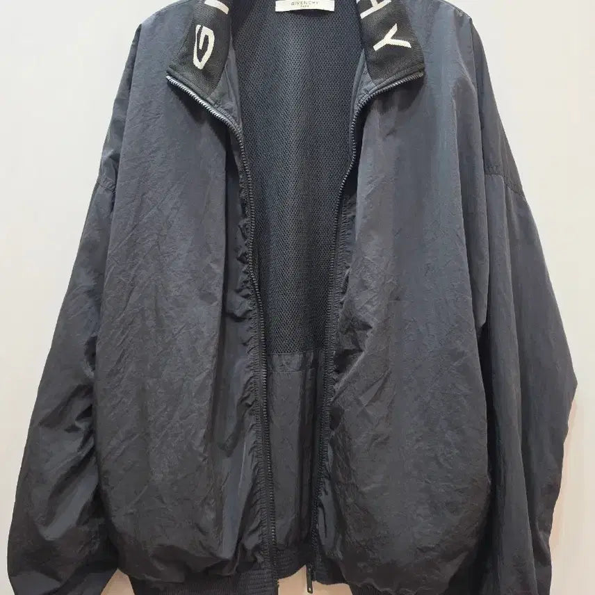 [BUNJANG] Givenchy Color Logo Windbreaker Jacket / (정품)지방시 칼라 로고 윈드브레이커 자켓
