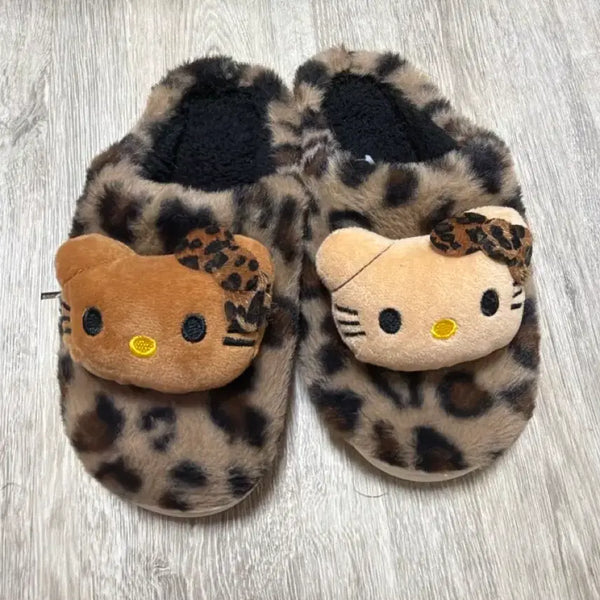 [BUNJANG] Hello Kitty Leopard Print Fur Slippers / 호피무늬 헬로키티 퍼 슬리퍼
