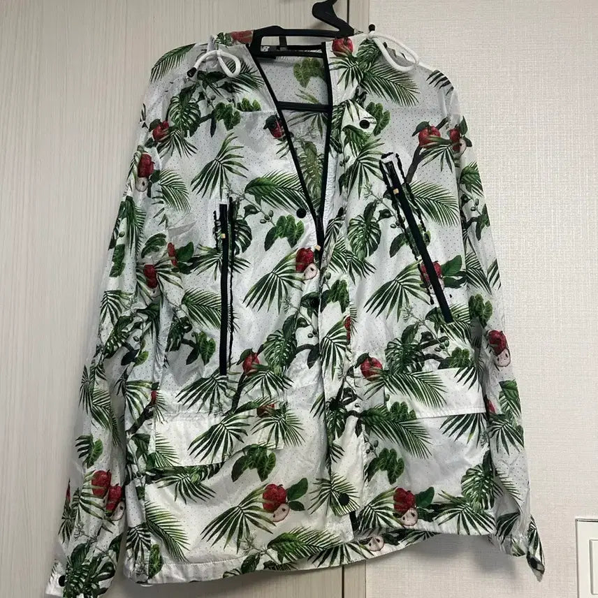 [BUNJANG] New Balance Zip-Up Windbreaker Flower Pattern Size 95 / 뉴발란스 집업 95