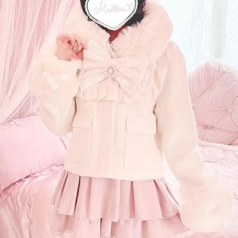 [BUNJANG] MAZ Sakimaruchan Collab Short Coat White / 마즈 사키마루쨩 콜라보 숏코트 화이트 마즈리즈리사노에미디마럽양지뢰양산형지뢰계
