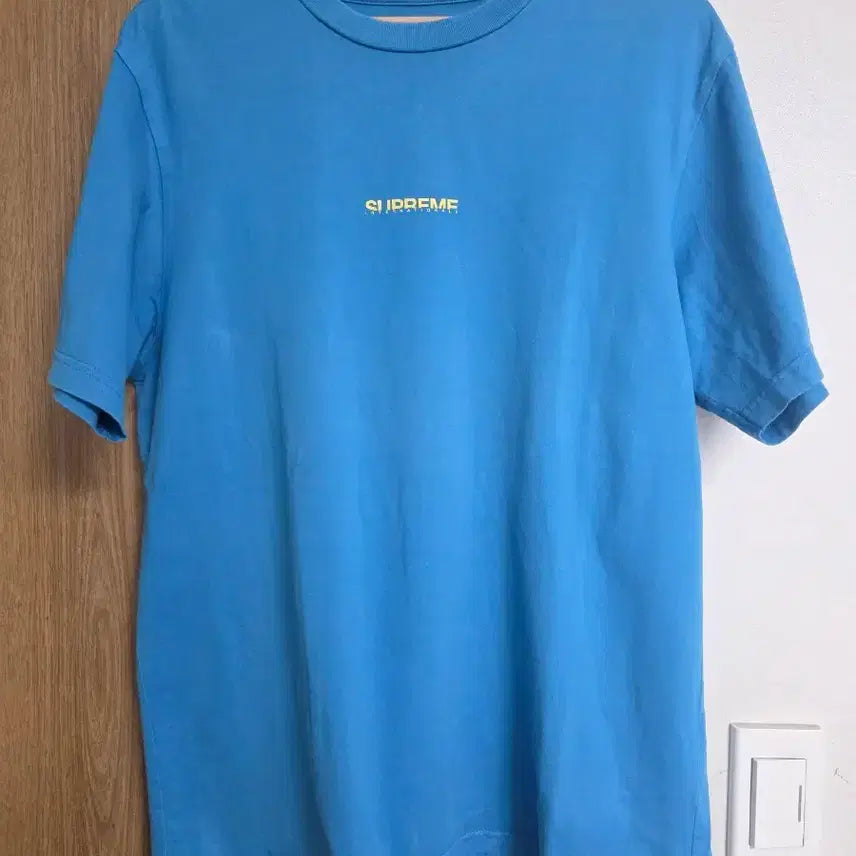 [BUNJANG] Supreme International Logo Short Sleeve T-Shirt Sky Blue / [M] [슈프림 Supreme 인터내셔널 로고 반팔 티셔츠 스카이블루