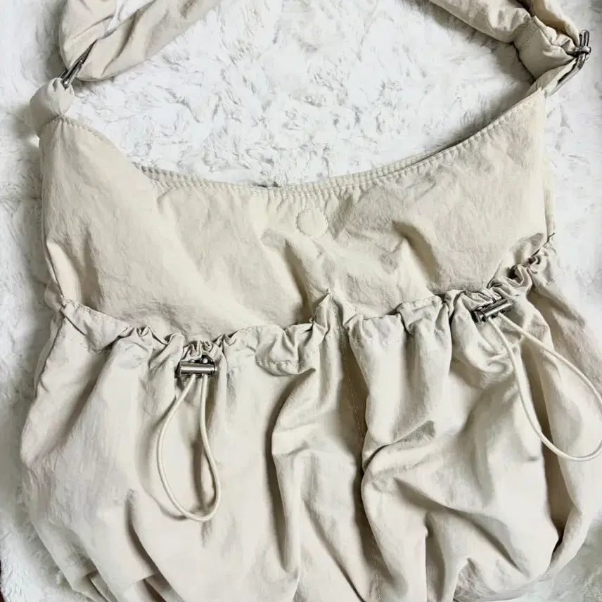 [BUNJANG] Nylon Shirring Crossbody Bag / 나일론 셔링 크로스백