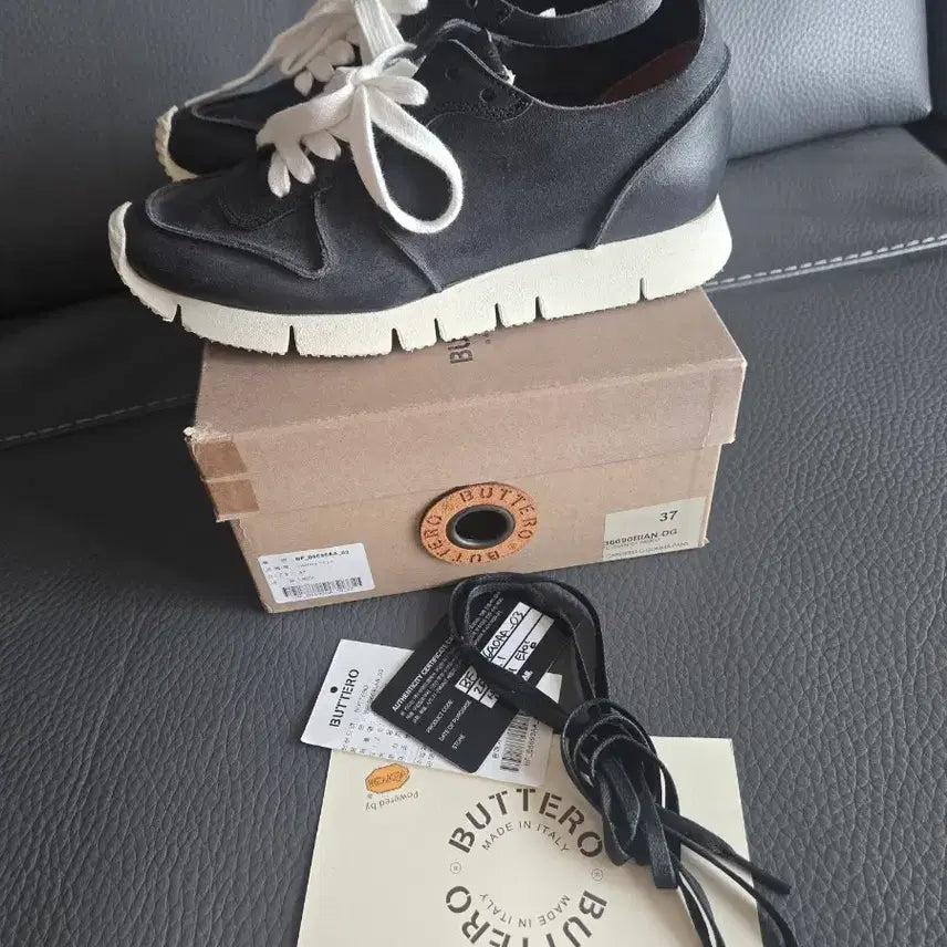 [BUNJANG] Boutero Carrera F1 Low Sneakers - Black, Size 37 / 정품 부테로 카레라 F1 로우 스니커즈 새거 37사이즈 240사이즈 새거