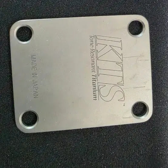 [BUNJANG] KTS Stratocaster Electric Guitar Backplate Titanium / KTS 스트랫 백플레이트 티타늄 일렉기타 백