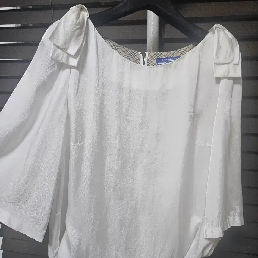 [BUNJANG] Burberry Women's White Blouse / 버버리 여성 블라우스 화이트
