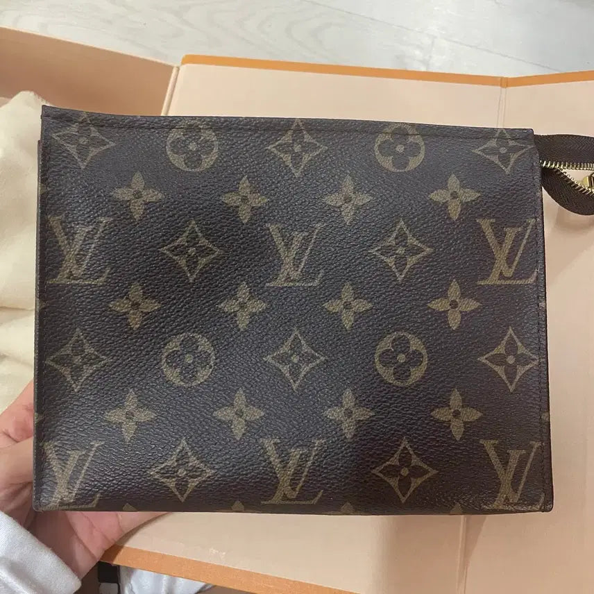 [BUNJANG] Louis Vuitton Monogram Toilet 19 Pouch / 루이비통 토일렛 19