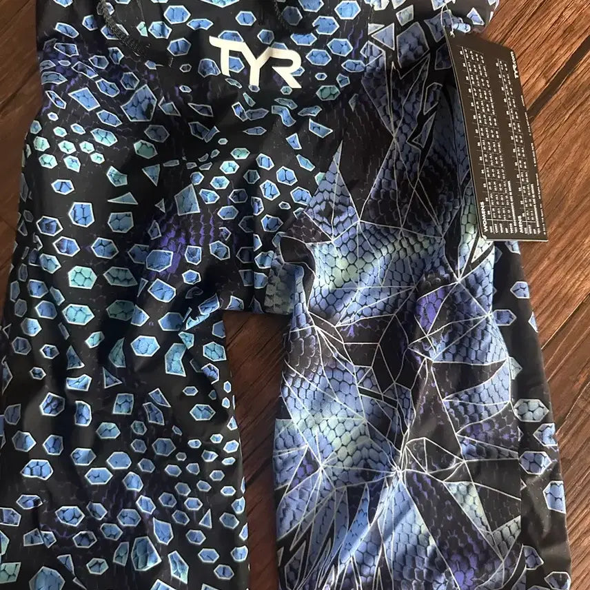 [BUNJANG] TYR Competition Swimsuit Size 27 / TYR시합수영복 팝니다 새거 미사용
