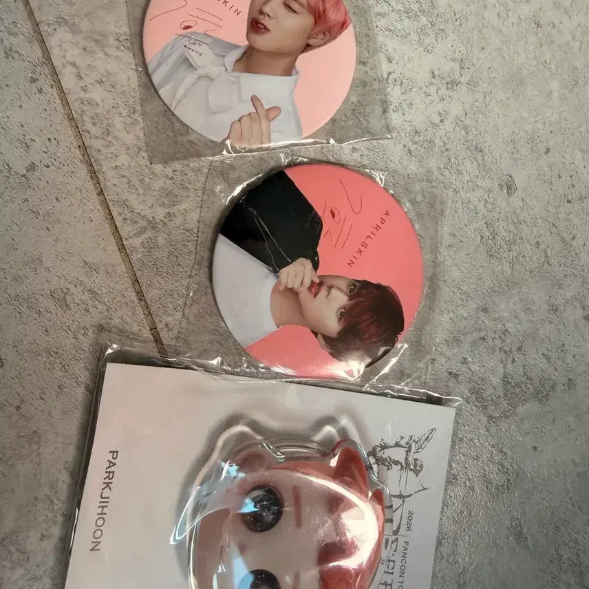 [BUNJANG] Park Ji Hoon Grip Tok & Mirror Bundle Set / 박지훈 그립톡 손거울 (서비스 많이챙겨드려용)