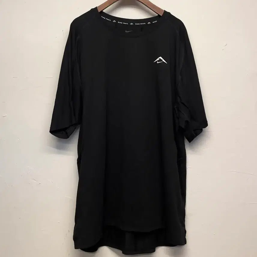 [BUNJANG] Nike Trail Running ADV Black Short Sleeve T-Shirt / 나이키 트레일 러닝 adv 블랙 반팔 티셔츠