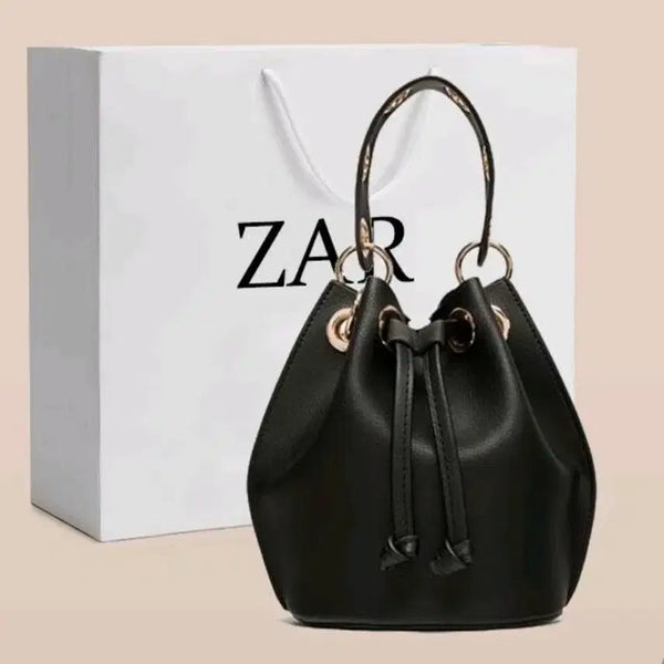[BUNJANG] Mallard Black Leather Bucket Bag / 고급스런 S클래스 여성용 명품 브랜드 맬라드의 심플하고 세련된 디자인의 블랙 버킷백 판매해요