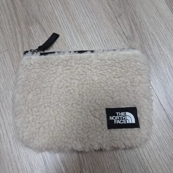 [BUNJANG] The North Face Fleece Pouch Ivory / 노스페이스 플리스 뽀글이 파우치 아이보리
