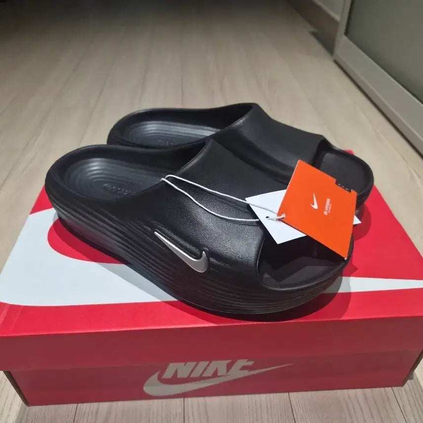 [BUNJANG] Nike ReactX Rejuvenate Slide Black/Gamma Blue/Metallic Silver / (풀구성) 리액트X 리주버네이트 슬라이드 - 블랙:감마 블루:메탈릭 실버 / [250]