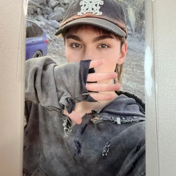 [BUNJANG] SEVENTEEN V8 Vernon x THE 8 Photocard / 위버스 세븐틴 버논 x 디에잇 V8 (버논)