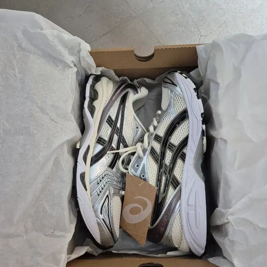 [BUNJANG] ASICS Gel-Kayano 14 Sneakers / 아식스 젤 카야노14