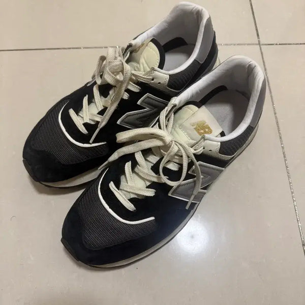 [BUNJANG] New Balance 574 Legacy Black Sneakers / 뉴발란스 574 레거시 블랙 (275)