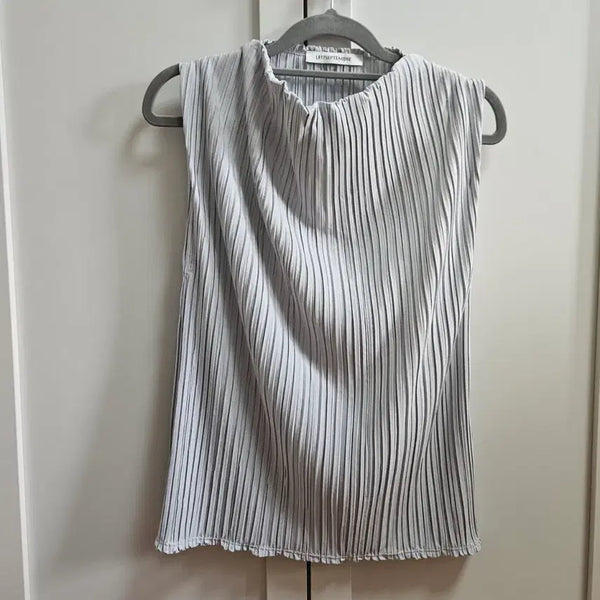 [BUNJANG] Le 917 Sky Blue Pleated Sleeveless Top + Shawl Scarf Set / 르917 하늘색 플리츠 슬리브리스+숄머플러 세트