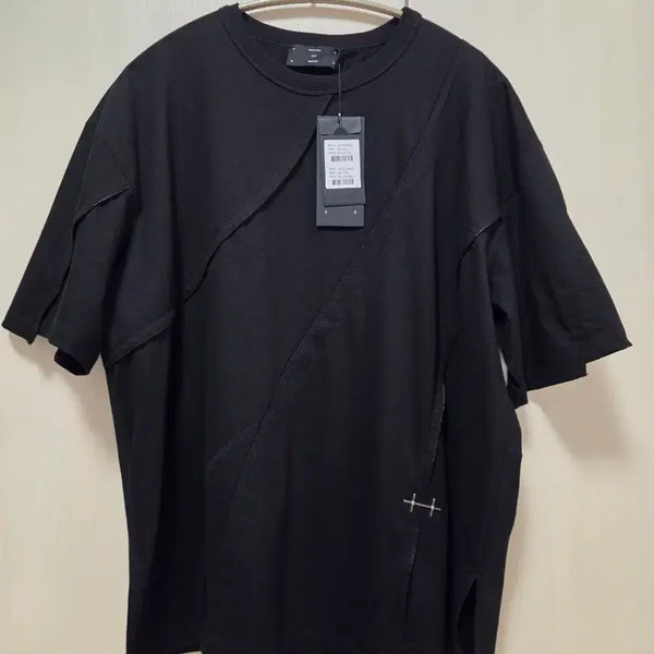 [BUNJANG] Songzio 26SS Elliot Emil Glide T-Shirt Black / [48] 송지오 26SS 엘리엇 에밀 글라이드 티셔츠 블랙