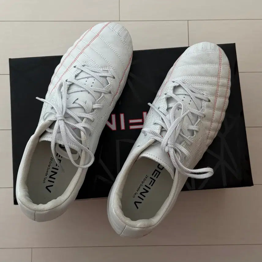 [BUNJANG] Definitive BS AG Grabskin Carbon Soccer/Futsal Cleats (275) / 데피니브 BS AG Grabskin Carbon (L.GRAY & ORG) 275