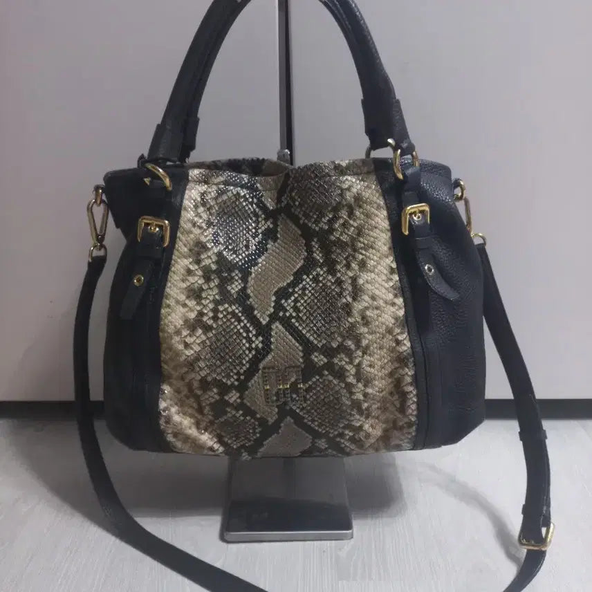[BUNJANG] Daks Diana Python Crossbody Bag / 닥스 다이아나 뱀피 파이톤 크로스백. 한채영 가방. 컨디션 굿