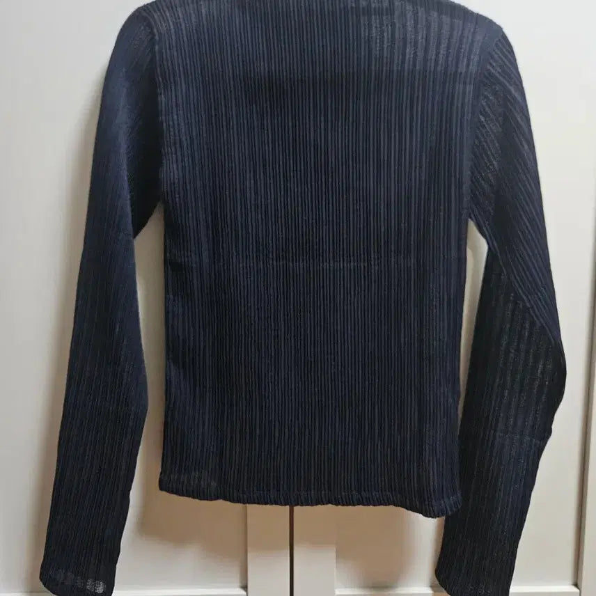 [BUNJANG] Le 917 Navy Pleated Long Sleeve + Shawl Scarf Set / 르917 네이비 플리츠 긴팔+숄머플러 세트