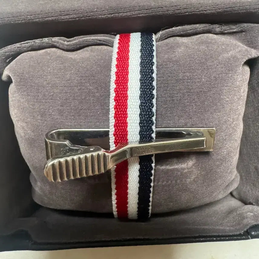 [BUNJANG] Thom Browne 4-Bar Tie Pin / 톰브라운 타이핀 판매