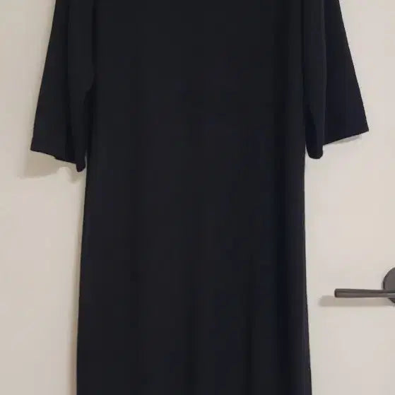 [BUNJANG] Zara Black V-Neck Knit Long Dress Size L / 자라 블랙 브이넥  니트 원피스 L사이즈