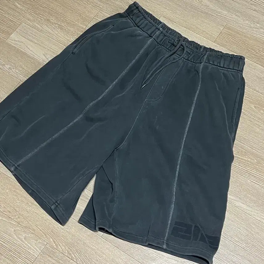 [BUNJANG] Themense Jang Sung Yup HDEX Pigment Bermuda Pants L / 더매스 장성엽 에이치덱스 피그먼트 버뮤다 팬츠 L