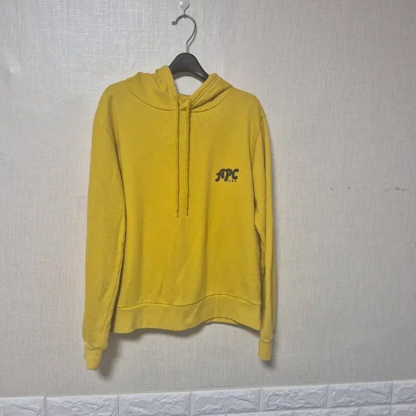 [BUNJANG] A.P.C. Logo Hoodie Yellow / APC 로고 후드티 옐로우