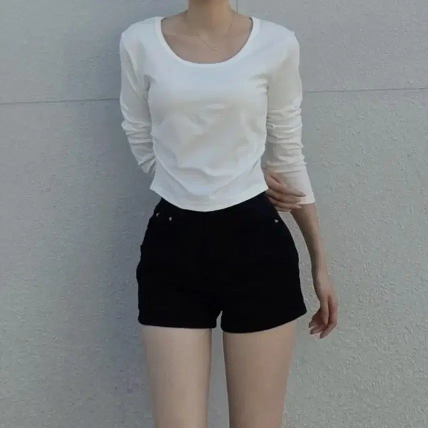 [BUNJANG] Ablley Side Shirring U-Neck Long Sleeve T-Shirt (New) / 에이블리 팔뚝커버 옆셔링 U넥 긴팔티셔츠(새상품)(포장지그대로)
