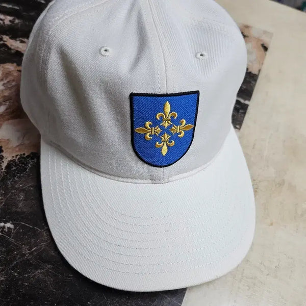 [BUNJANG] White Blue Shield Embroidered Baseball Cap / 화이트볼캡
