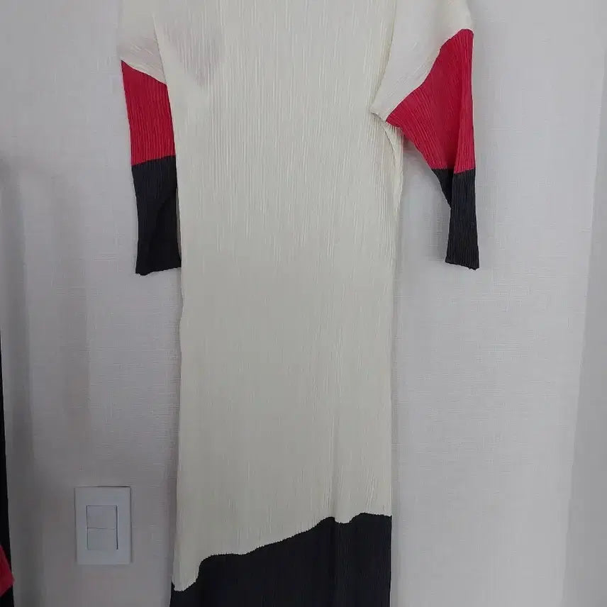 [BUNJANG] Marie Marin Pleated Dress / 12.새제품 이세이미야케 타입 marie marin 플리츠 원피스