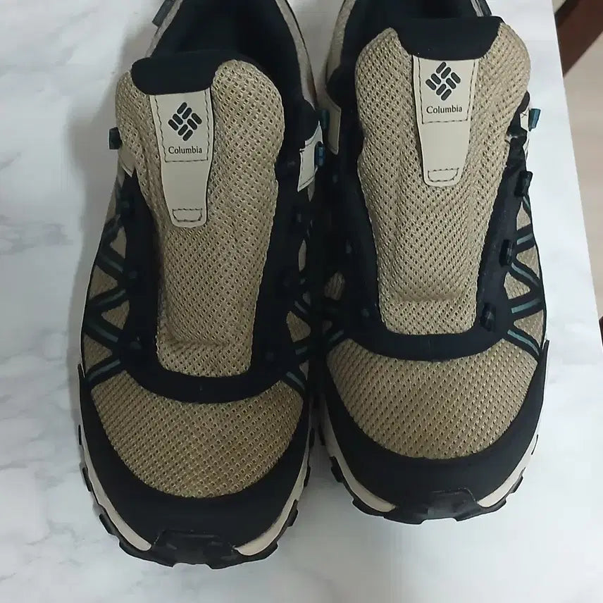 [BUNJANG] Columbia Waterproof Trekking Shoes 260 / 컬럼비아 방수 트레킹화 260 싸게 팝니다.