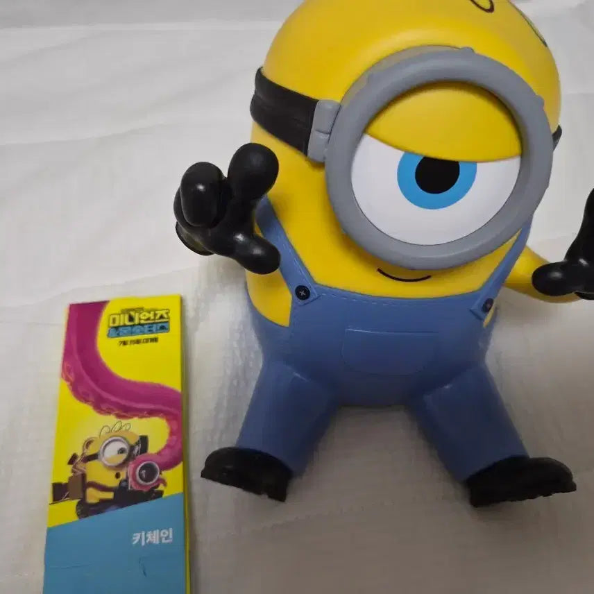 [BUNJANG] Minions Keychain & James Phone Holder Bundle Set / 미니언즈 키체인 미니언즈  제임스 폰 거치대  일괄판매