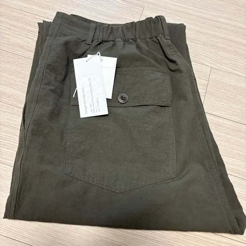 [BUNJANG] Stillness Pineapple Fiber Baker Pants Olive Size 2 / 스틸네스 파인애플 파이버 베이커 팬츠  올리브 2