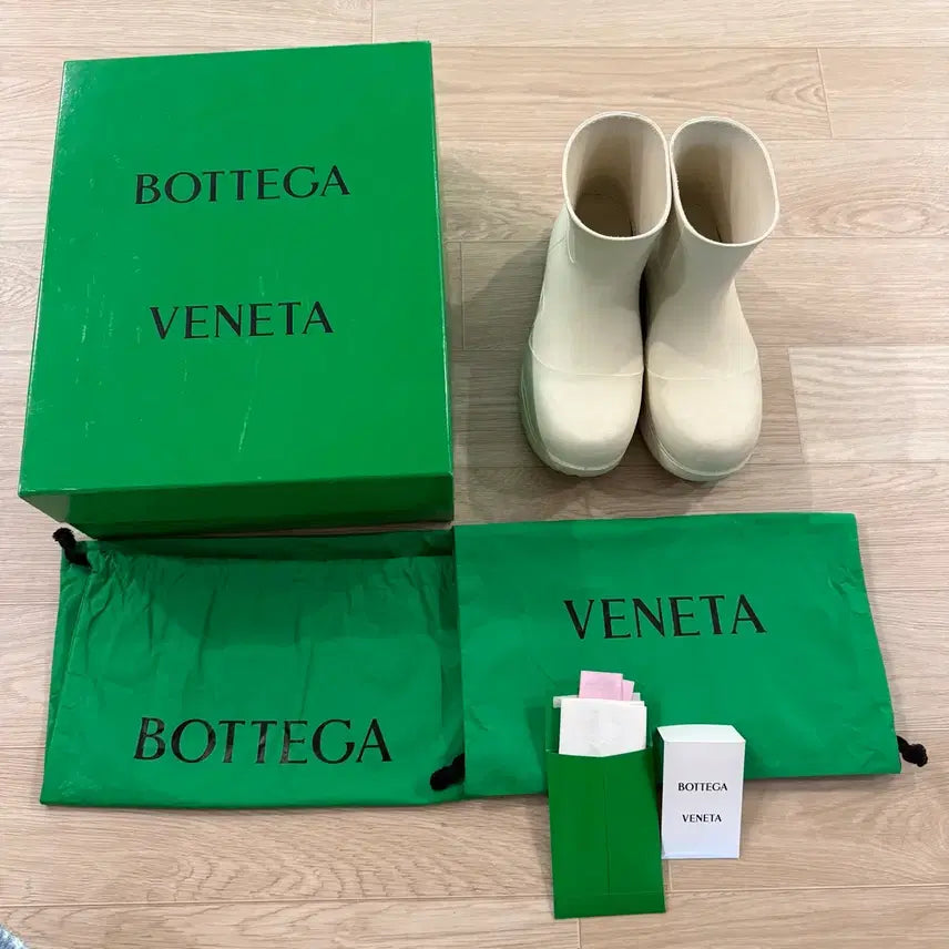 [BUNJANG] Bottega Veneta Puddle Boots Sea Salt / [37] 보테가베네타 퍼들 부츠 씨 솔트