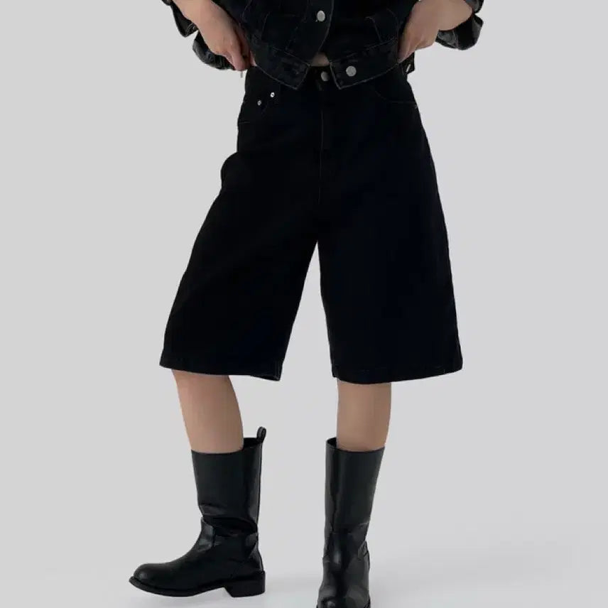 [BUNJANG] Autumn Black Bermuda Shorts S / 어텀 블랙 버뮤다 팬츠 S