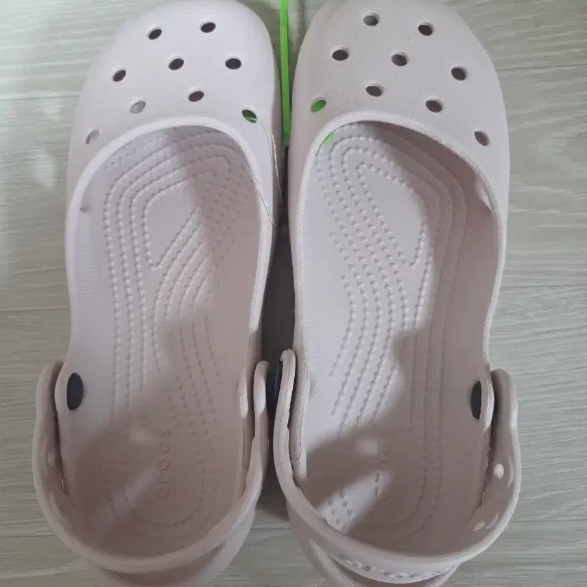 [BUNJANG] Crocs Classic Ballet Shoes Size 220 / 크록스 클래식발레220