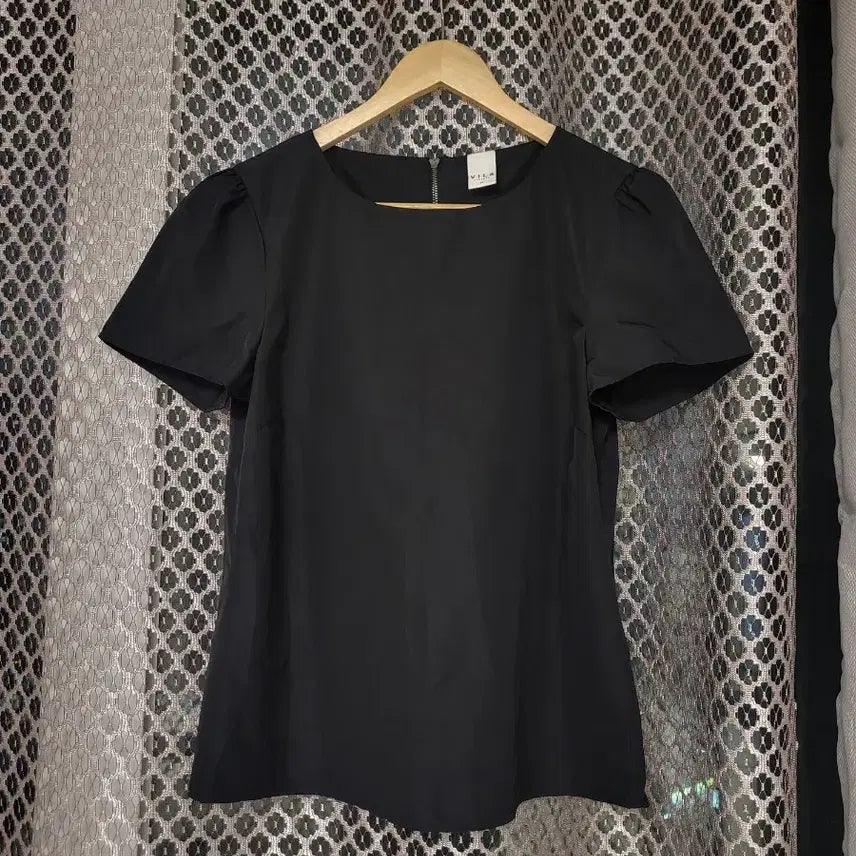 [BUNJANG] VILA Black Puff Sleeve Blouse (M) / VILA 블랙 퍼프 소매 블라우스 M